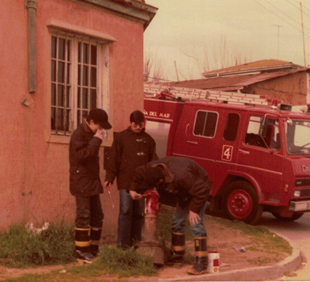 Voluntarios Cuarta compañía bomberos de vila del Mar CarlosMonreal, Cristian Verdugo  